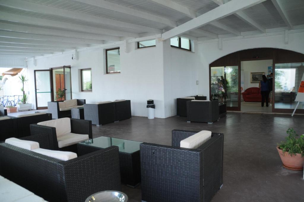 Torre Guaceto Resort Carovigno Buitenkant foto