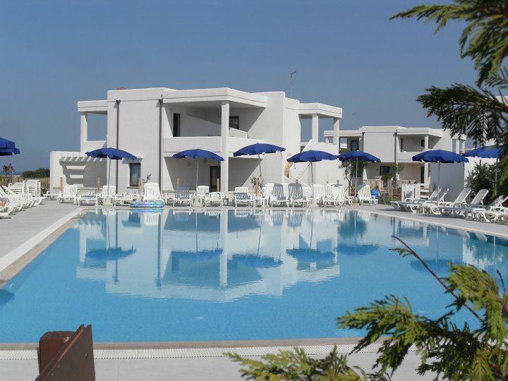 Torre Guaceto Resort Carovigno Buitenkant foto